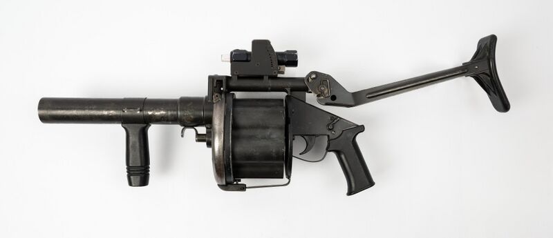 File:40 mm granatrevolver Armscor MGL (1) (cropped).jpg